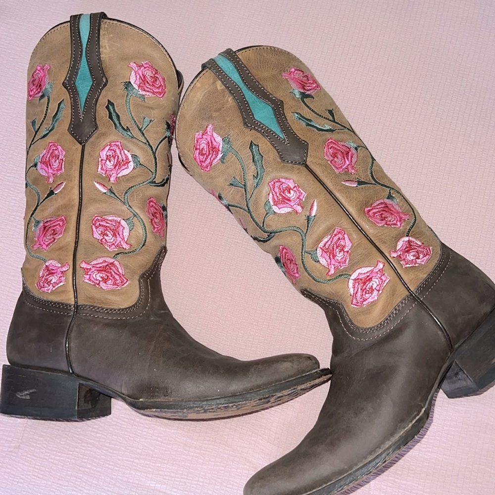 Caborca Flowered Cowgirl Boots